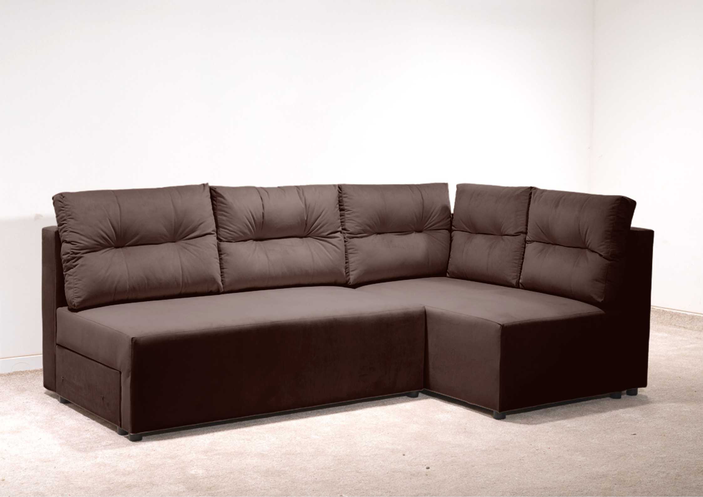 Mały narożnik z pikowanymi poduszkami brązowy